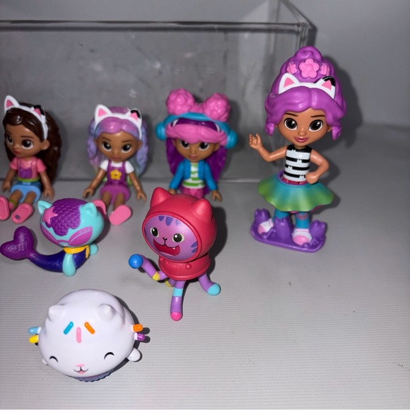 Gabby’s Dollhouse 81 Piece Lot Figures Accessories Playset Toys